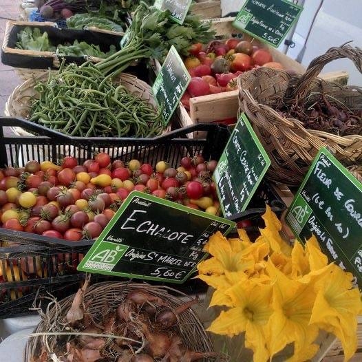 Le restaurant - Le Pré Gourmet - restaurant SAINT-MARCEL-DE-FELINES - Restaurant bar à vins Saint-Marcel-De-Felines